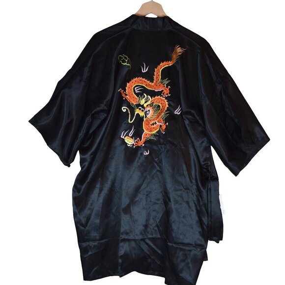 Vintage NWT Black Dragon Robe Size XL Embroidered Satin Kimono Style - Picture 1 of 7